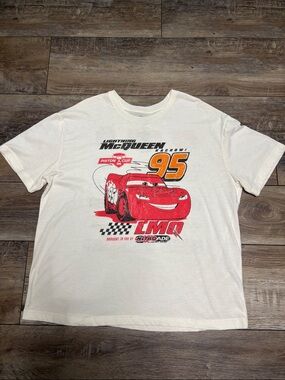 NWOT Disney Pixar Lightning McQueen Kachow T Shirt Cream XL